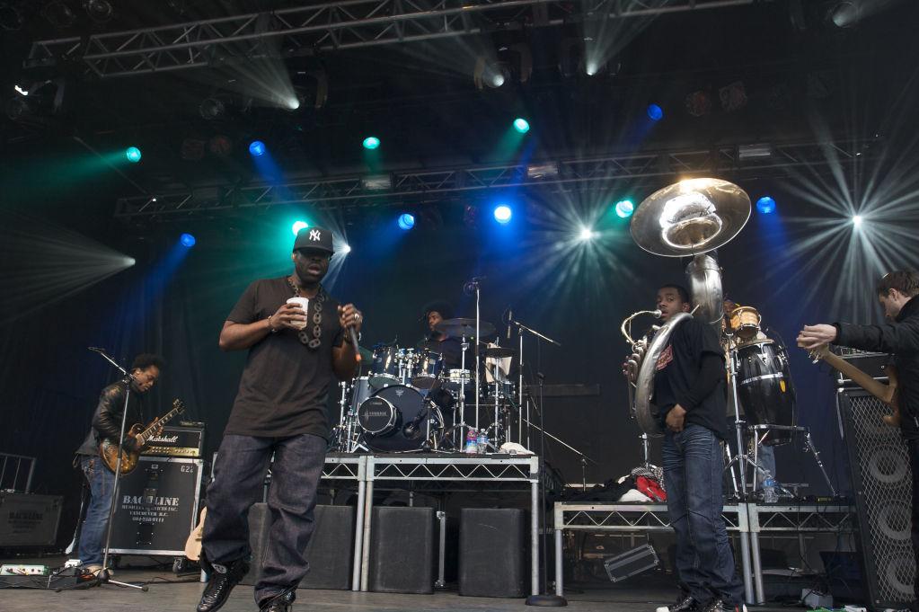 ["The Roots" performance at the Block Party], 2009